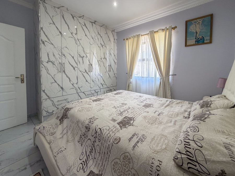 4 Bedroom Property for Sale in Country Club Western Cape